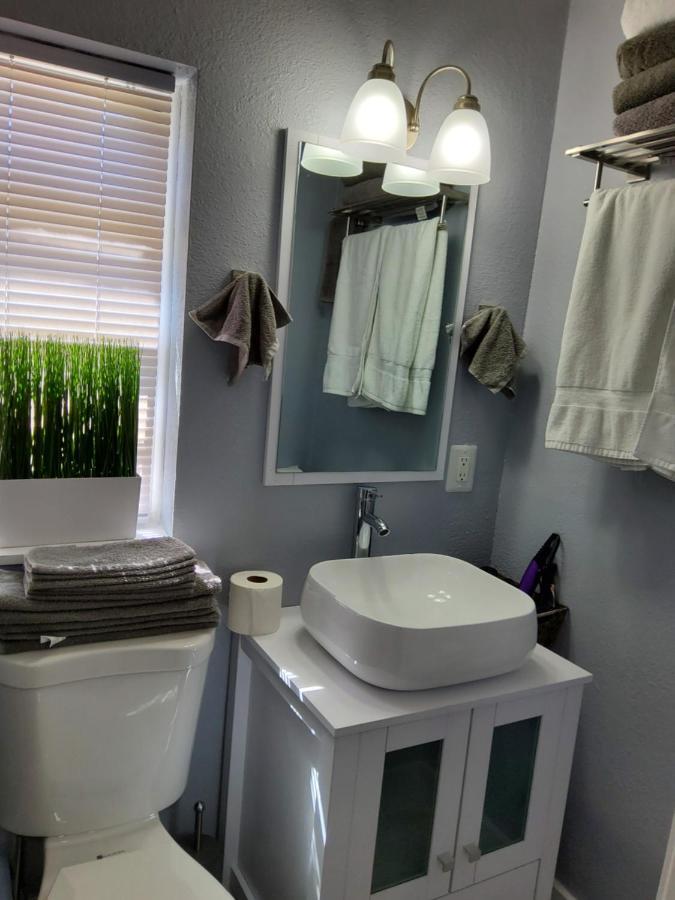 Habitacion Privada Cerca De Todo タンパ エクステリア 写真