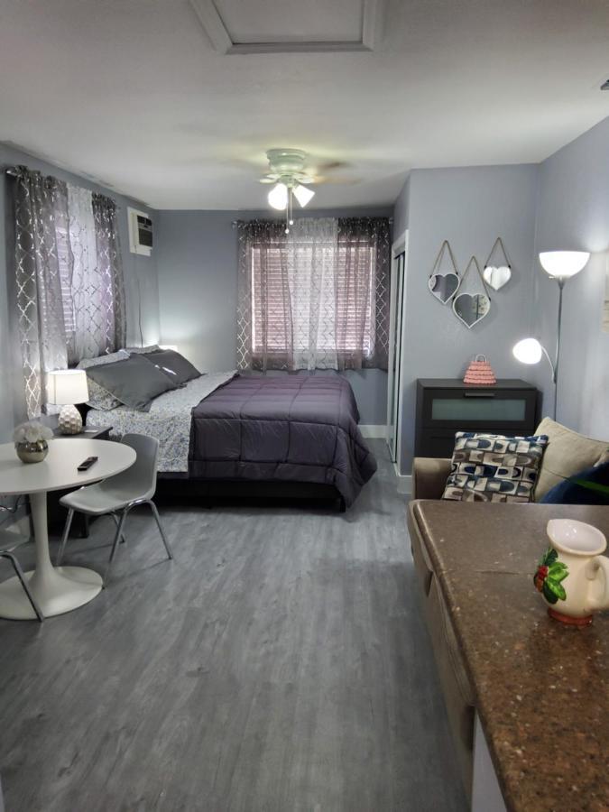 Habitacion Privada Cerca De Todo タンパ エクステリア 写真