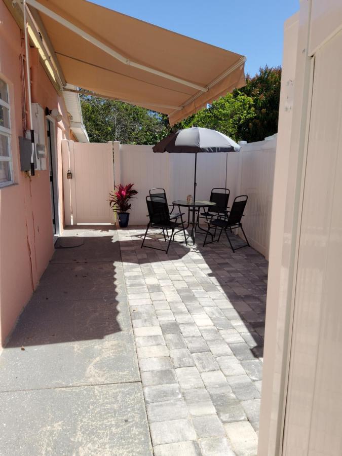Habitacion Privada Cerca De Todo タンパ エクステリア 写真